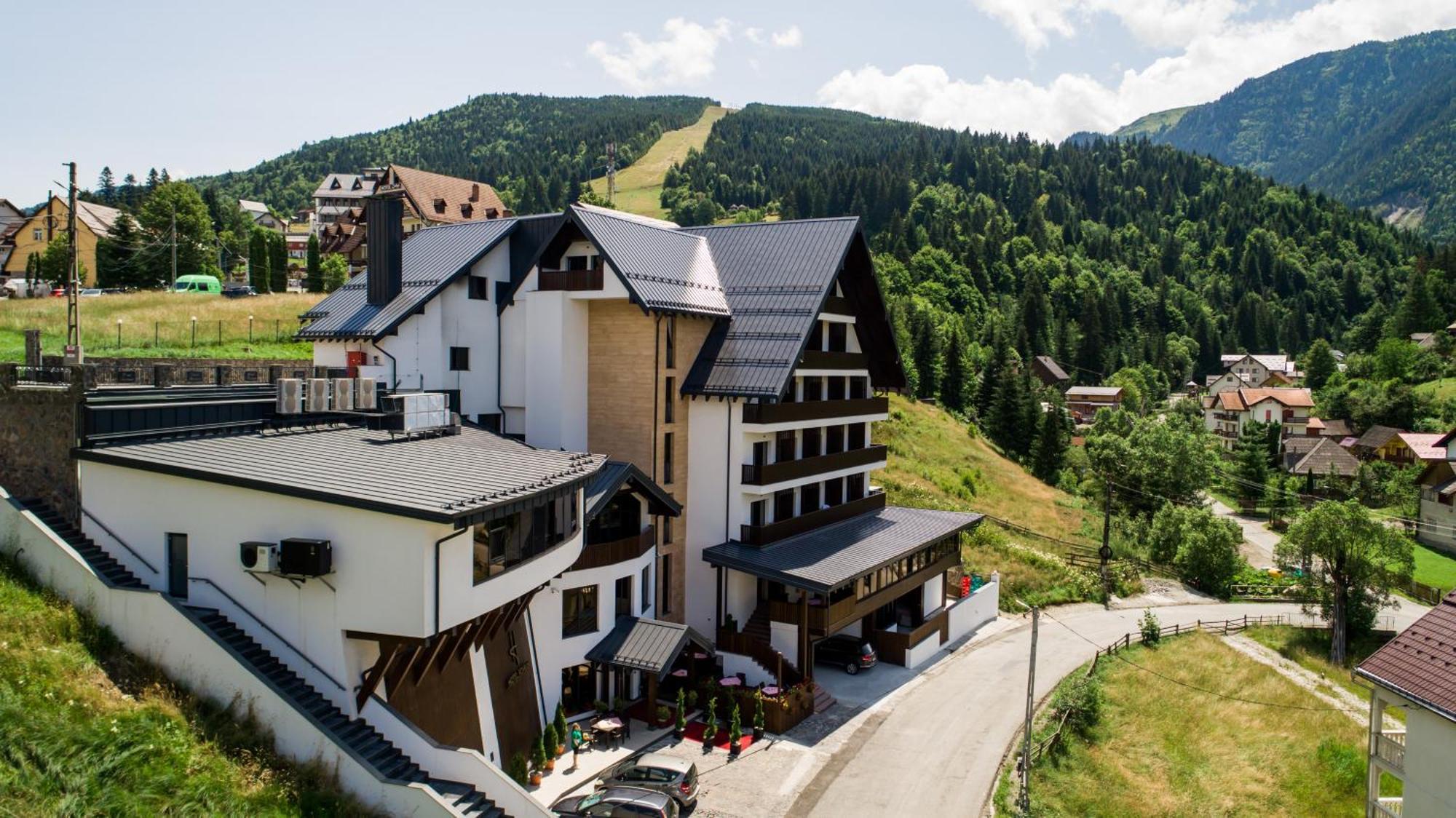 Hotel Roman Maramures - Ski & Spa Resort Statjunea Borsa ภายนอก รูปภาพ